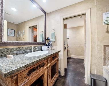 5055 Addison Circle - Photo Thumbnail 9