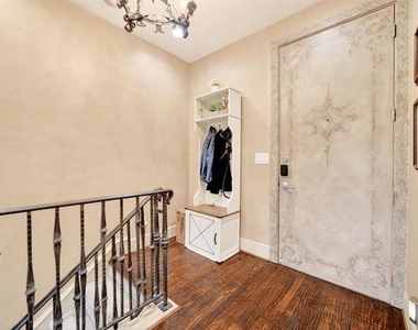 5055 Addison Circle - Photo Thumbnail 23
