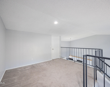 4828 W Orangewood Avenue - Photo Thumbnail 17