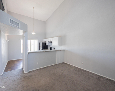 4828 W Orangewood Avenue - Photo Thumbnail 6