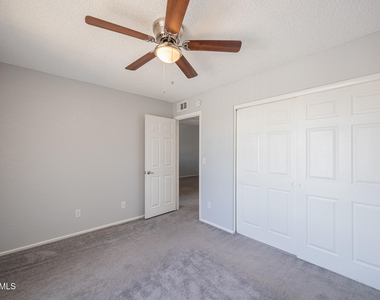 4828 W Orangewood Avenue - Photo Thumbnail 13