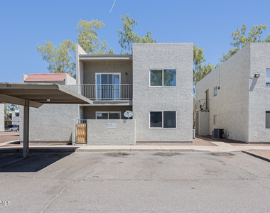 2826 E Monte Cristo Avenue - Photo Thumbnail 1