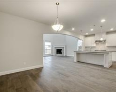 2212 Long Park Avenue - Photo Thumbnail 16