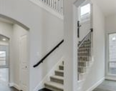 2212 Long Park Avenue - Photo Thumbnail 30