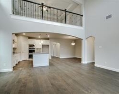 2212 Long Park Avenue - Photo Thumbnail 13
