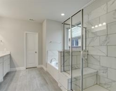 2212 Long Park Avenue - Photo Thumbnail 25