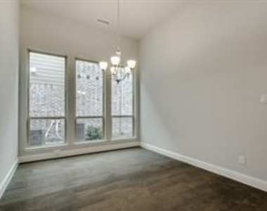 2212 Long Park Avenue - Photo Thumbnail 6