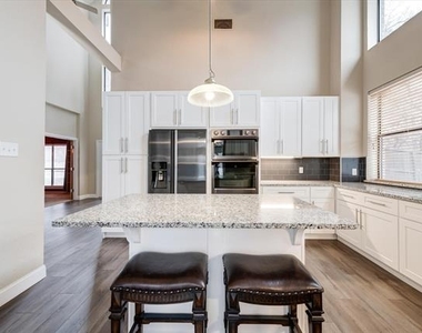 2420 Fawkes Lane - Photo Thumbnail 12