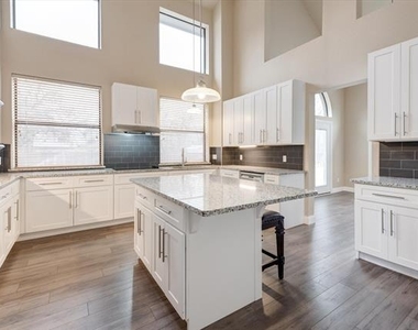2420 Fawkes Lane - Photo Thumbnail 11