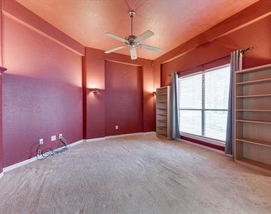 2420 Fawkes Lane - Photo Thumbnail 7