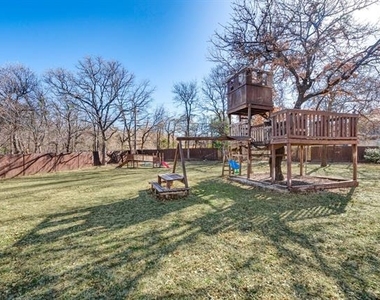 2420 Fawkes Lane - Photo Thumbnail 35