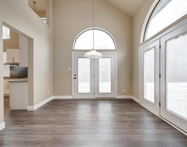 2420 Fawkes Lane - Photo Thumbnail 15