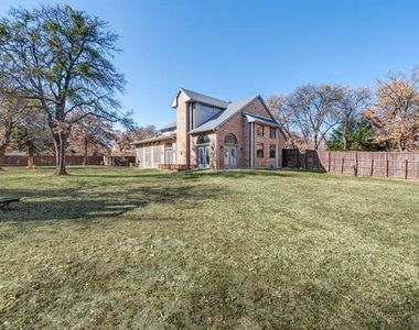 2420 Fawkes Lane - Photo Thumbnail 36