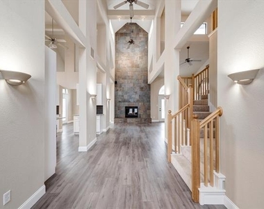 2420 Fawkes Lane - Photo Thumbnail 3