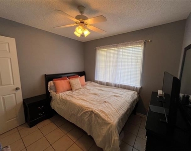 6736 Black Wing Drive - Photo Thumbnail 23