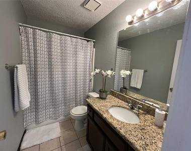 6736 Black Wing Drive - Photo Thumbnail 22
