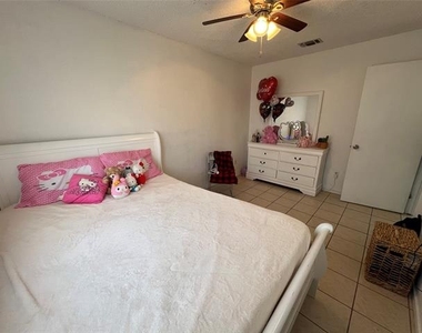 6736 Black Wing Drive - Photo Thumbnail 20