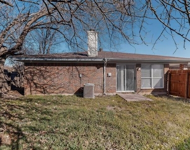 4517 Ebbtide Court - Photo Thumbnail 30
