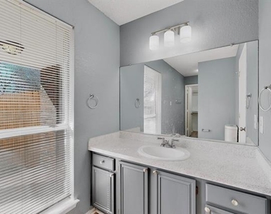 4517 Ebbtide Court - Photo Thumbnail 19