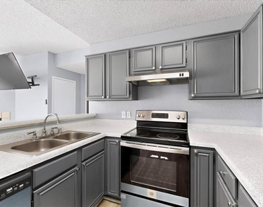 4517 Ebbtide Court - Photo Thumbnail 9