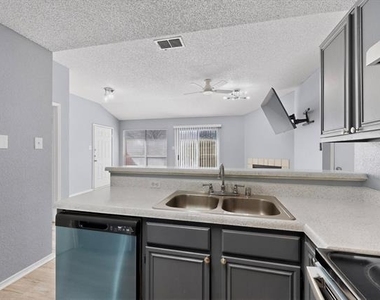 4517 Ebbtide Court - Photo Thumbnail 10