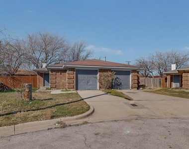 4517 Ebbtide Court - Photo Thumbnail 2