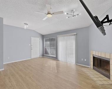 4517 Ebbtide Court - Photo Thumbnail 4