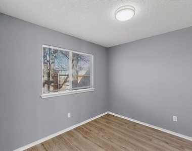 4517 Ebbtide Court - Photo Thumbnail 24