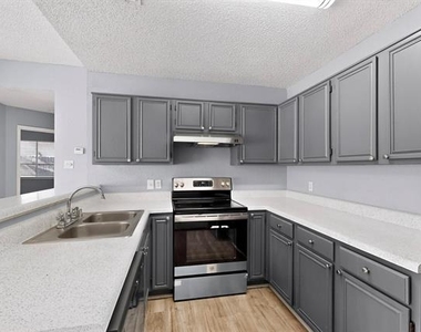 4517 Ebbtide Court - Photo Thumbnail 8