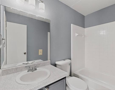4517 Ebbtide Court - Photo Thumbnail 13