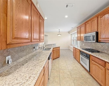 13459 Juneau Drive - Photo Thumbnail 9