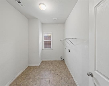 13459 Juneau Drive - Photo Thumbnail 25