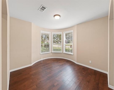 13459 Juneau Drive - Photo Thumbnail 11