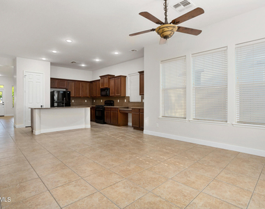4398 N Jackson Court - Photo Thumbnail 9