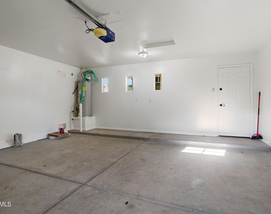 4398 N Jackson Court - Photo Thumbnail 33