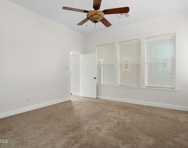 4398 N Jackson Court - Photo Thumbnail 16