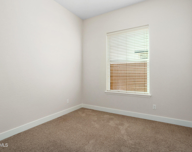 4398 N Jackson Court - Photo Thumbnail 19