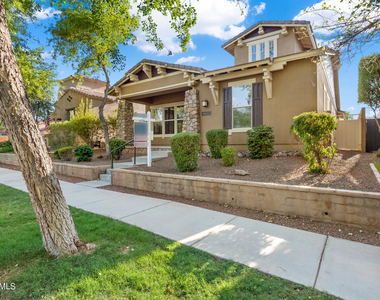 4398 N Jackson Court - Photo Thumbnail 2