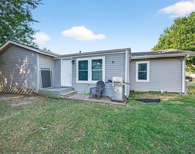 2321 N Shannon Street - Photo Thumbnail 24