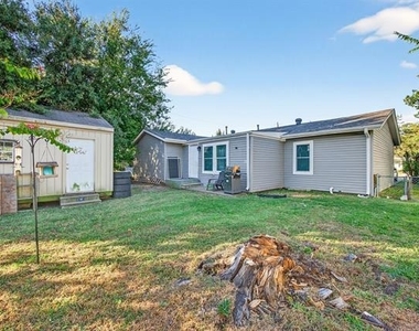 2321 N Shannon Street - Photo Thumbnail 25
