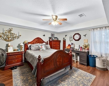 2321 N Shannon Street - Photo Thumbnail 16