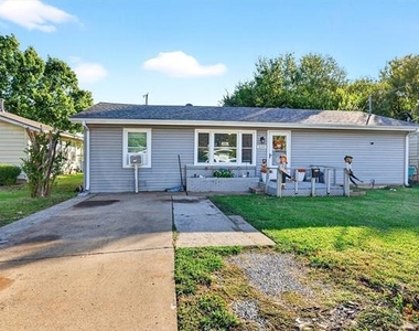 2321 N Shannon Street - Photo Thumbnail 1