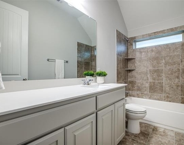 13866 Kevin Drive - Photo Thumbnail 15