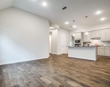 13866 Kevin Drive - Photo Thumbnail 12