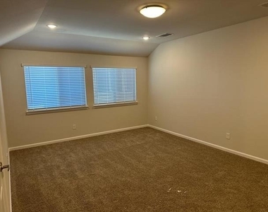1271 Mill Place - Photo Thumbnail 22