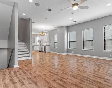 1717 Annex Avenue - Photo Thumbnail 7