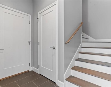 1717 Annex Avenue - Photo Thumbnail 3