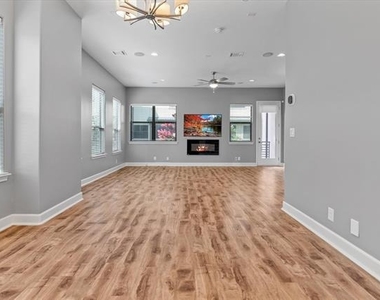 1717 Annex Avenue - Photo Thumbnail 13
