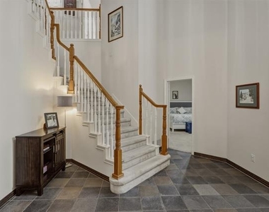 7612 Oak Knoll Drive - Photo Thumbnail 20