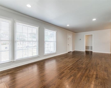 4812 Wateka Drive - Photo Thumbnail 14